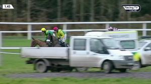 Video preview image for Newbury 13:45 - Pertemps Network Mares' Chase (Listed) (1)