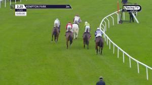 Video preview image for Kempton Park 14:25 - Ladbrokes Christmas Hurdle (Grade 1) (1)