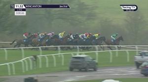 Video preview image for Wincanton 11:52 - Mansionbet's Watch and Bet Novices' Hurdle (4)