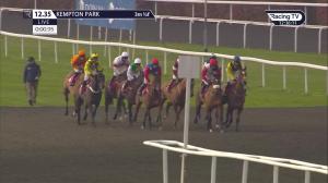 Video preview image for Kempton Park 12:35 - Play Ladbrokes 1-2-free On Football Novices' Hurdle (3)