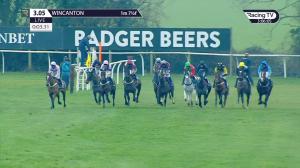 Video preview image for Wincanton 15:05 - Mansionbet's Best Odds Guaranteed Andicap Hurdle (5)