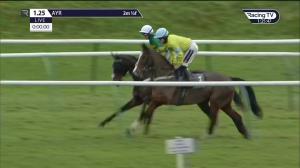 Video preview image for Ayr 13:25 - Western House Hotel Gift Vouchers Novices' Chase (4)
