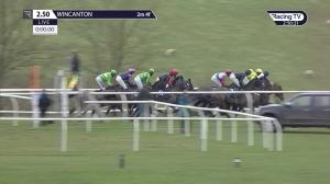 Video preview image for Wincanton 14:50 - Follow @racingtv On Instagram Novices' Handicap Chase (4)