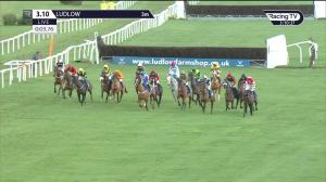 Video preview image for Ludlow 15:10 - Wye Valley Brewery Handicap Chase (5)