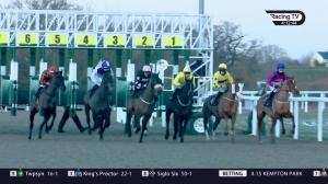 Video preview image for Chelmsford City 16:10 - Support The Injured Jockeys Fund Handicap (5)