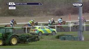 Video preview image for Kempton Park 16:20 - Join Vbet "Jumpers' Bumper" National Hunt Flat (4)