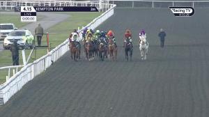 Video preview image for Kempton Park 16:15 - Vbet "Jumpers' Bumper" National Hunt Flat (4) (Div 1)