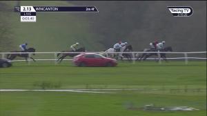 Video preview image for Wincanton 14:13 - Betway Heed Your Hunch Handicap Chase (3)