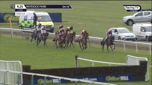 Video preview image for Haydock Park 16:25 - Albert Bartlett Prestige Novices' Hurdle (Grade 2) (1)