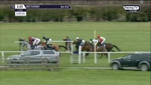 Video preview image for Wetherby 15:55 - racingtv.com Mares' Handicap Hurdle (Qualifier) (3)