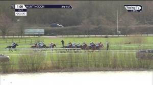 Video preview image for Huntingdon 13:00 - Mansionbet App Mares' Maiden Hurdle (4)