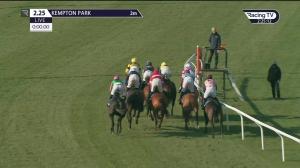 Video preview image for Kempton Park 14:25 - Close Brothers Adonis Juvenile Hurdle (Grade 2) (1)