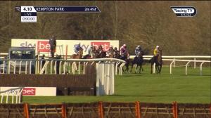 Video preview image for Kempton Park 16:10 - Close Brothers Motor Finance Handicap Chase (3)
