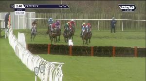 Video preview image for Catterick Bridge 14:40 - Visit racingtv.com Mares' Novices' Hurdle (4)