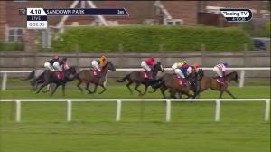 Video preview image for Sandown Park 16:10 - 'From The Horse's Mouth' Podcast Handicap Chase (Qualifier) (3)
