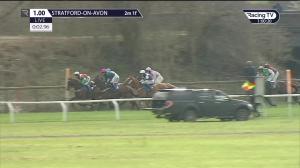 Video preview image for Stratford-on-Avon 13:00 - Watch On Racing TV Novices' Handicap Chase (4)