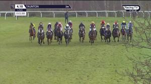 Video preview image for Taunton 16:10 - Cherry Wyatt 50th Birthday Celebrations Handicap Hurdle (5)