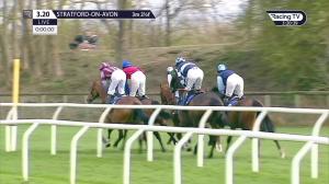 Video preview image for Stratford-on-Avon 15:20 - Bet At racingtv.com Handicap Hurdle (3)