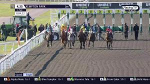 Video preview image for Kempton Park 16:35 - Unibet 15 To Go Queen's Prize Handicap (2)