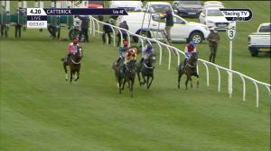 Video preview image for Catterick Bridge 16:20 - kingmakerracedays.co.uk Proud Sponsors Of Laura Pearson Handicap (4)