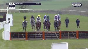 Video preview image for Taunton 13:25 - Invest Southwest Novices' Hurdle (4)