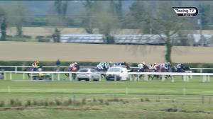 Video preview image for Fairyhouse 15:40 - www.fairyhouse.ie Maiden Hurdle (Div 1)