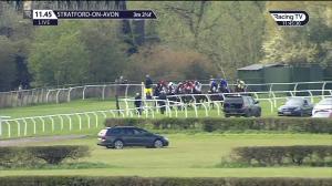 Video preview image for Stratford-on-Avon 11:45 - Visit racingtv.com Handicap Hurdle (4)