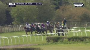 Video preview image for Stratford-on-Avon 12:15 - Racecourse Streams On Racing TV Extra Handicap Chase (5)