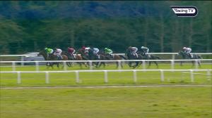 Video preview image for Newbury 16:30 - Mansionbet Beaten By A Head Maiden Stakes (3)