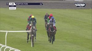 Video preview image for Kempton Park 19:20 - Join Vbet Handicap Chase (3)