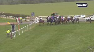 Video preview image for Ludlow 16:20 - Landrover Defender "Back A Winner" Intermediate Open National Hunt Flat (4)