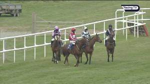 Video preview image for Ludlow 14:10 - Bet At racingtv.com Mares' Handicap Hurdle (4)