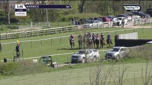 Video preview image for Warwick 15:40 - Racing TV Profits Returned To Racing Handicap Chase (4)
