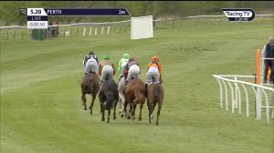 Video preview image for Perth 17:20 - William Hill Play Responsibly Standard Open National Hunt Flat (4)