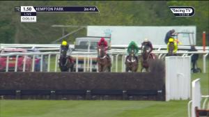 Video preview image for Kempton Park 13:50 - Vbet For Value Beginners' Chase (3)