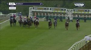 Video preview image for Beverley 14:21 - Beverley Annual Badgeholders Handicap (5)