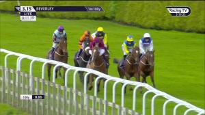 Video preview image for Beverley 15:15 - Racing Welfare Supporting Mental Health Awareness Week Handicap (4)