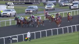 Video preview image for Kempton Park 20:35 - Racing TV Handicap (6)