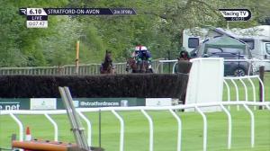 Video preview image for Stratford-on-Avon 18:10 - Happy Birthday Flos Handicap Chase (3)