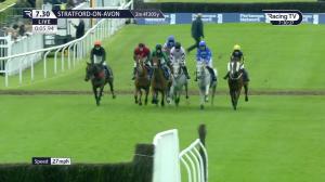 Video preview image for Stratford-on-Avon 19:30 - White Swan Hotel Handicap Hunters' Chase (4)