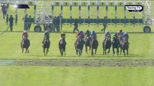 Video preview image for Catterick Bridge 17:25 - Bet At racingtv.com Median Auction Maiden Fillies' Stakes (6)