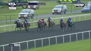 Video preview image for Kempton Park 20:20 - Try Our New Price Boosts At Unibet Handicap (3)