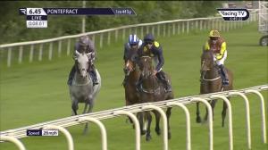 Video preview image for Pontefract 18:45 - Northern Commercials Iveco "S" Way Handicap (2)