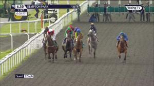 Video preview image for Kempton Park 18:30 - Unibet Extra Place Offers Every Day Handicap (Qualifier) (4)