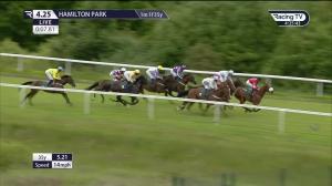 Video preview image for Hamilton Park 16:25 - racinguk.com Handicap (6)