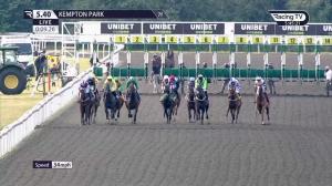Video preview image for Kempton Park 17:40 - Unibet Casino Deposit £10 Get £40 Bonus Apprentice Handicap (6)