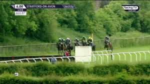 Video preview image for Stratford-on-Avon 18:00 - Watch On Racing TV Handicap Chase (3)