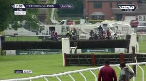 Video preview image for Stratford-on-Avon 19:00 - Visit racingtv.com Novices' Handicap Chase (4)