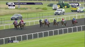 Video preview image for Kempton Park 19:05 - Try Our New Price Boosts At Unibet Handicap (3)