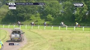 Video preview image for Stratford-on-Avon 16:15 - Terry  60th Birthday Novices' Hurdle (3)